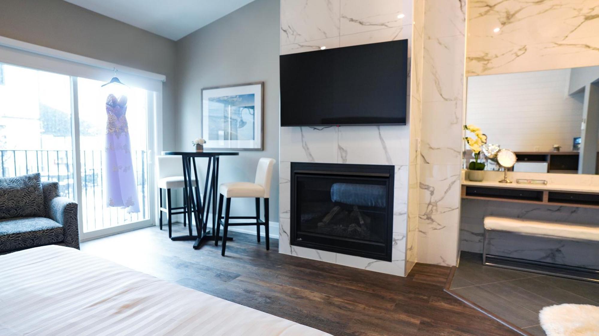 Colonial Hotel & Suites Grand Bend Εξωτερικό φωτογραφία