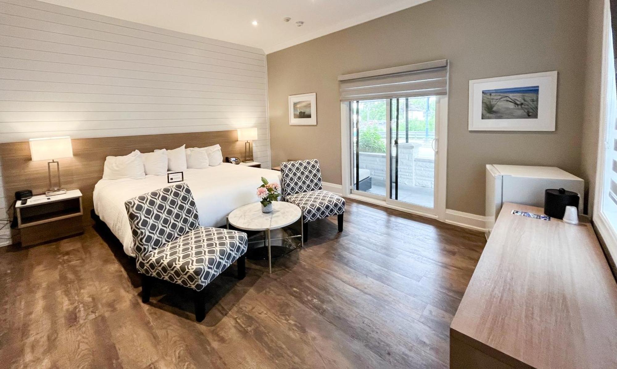 Colonial Hotel & Suites Grand Bend Εξωτερικό φωτογραφία