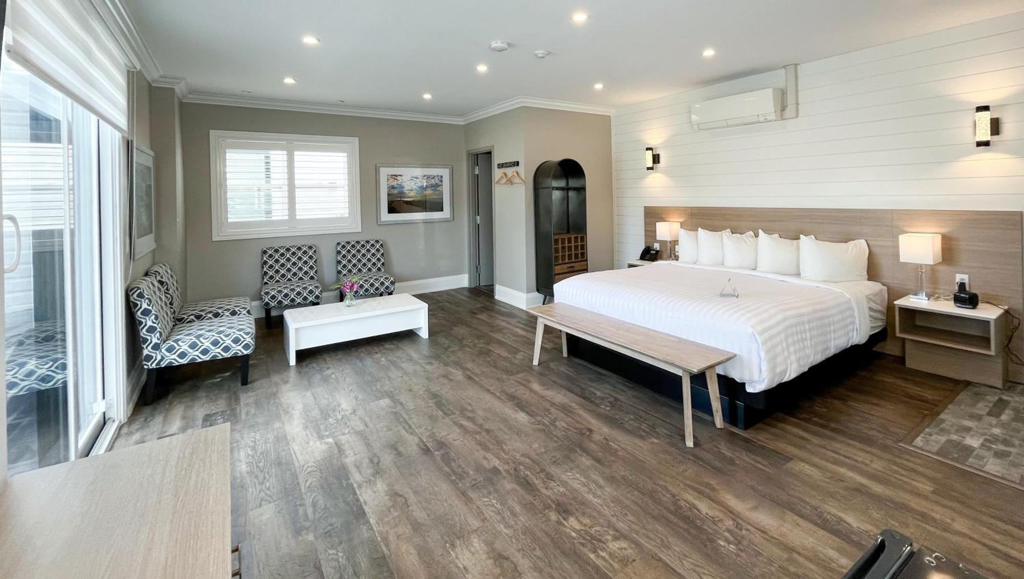 Colonial Hotel & Suites Grand Bend Εξωτερικό φωτογραφία