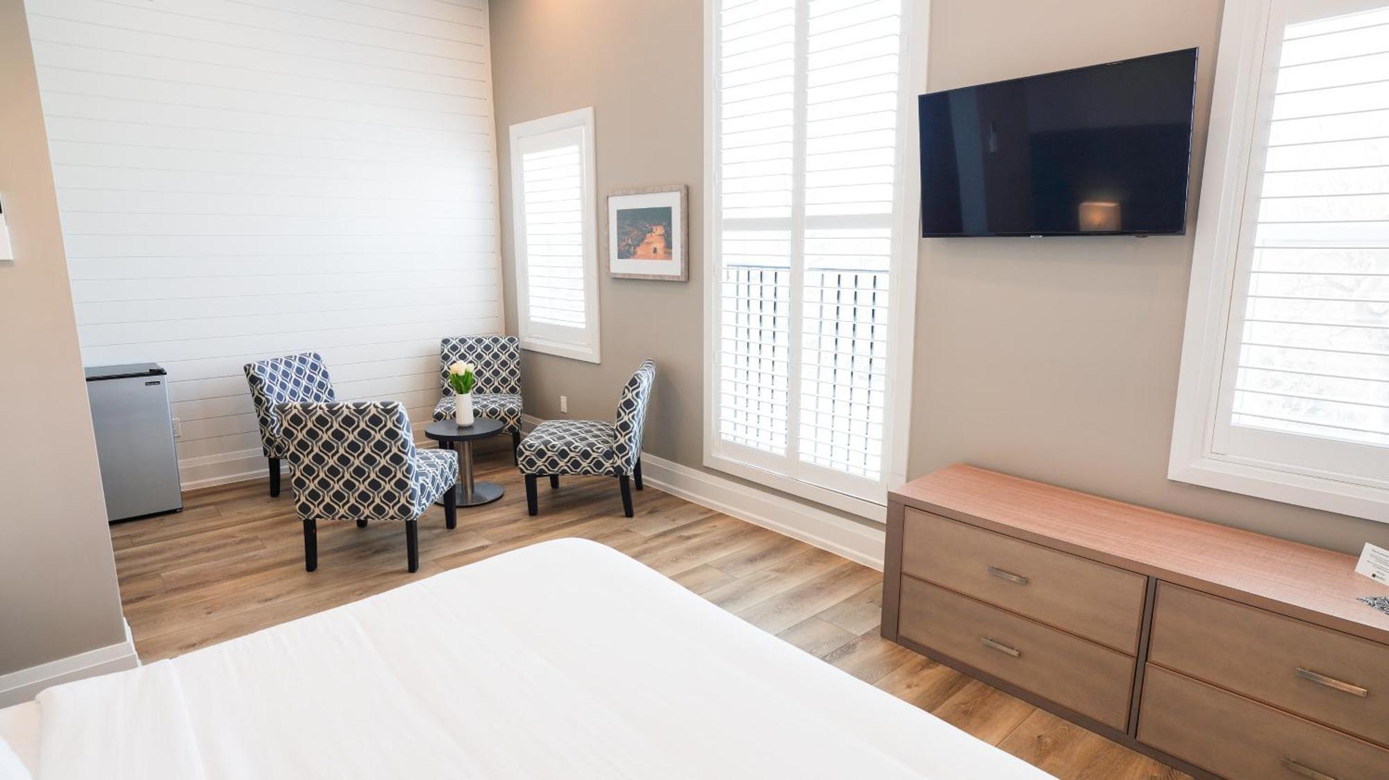 Colonial Hotel & Suites Grand Bend Εξωτερικό φωτογραφία