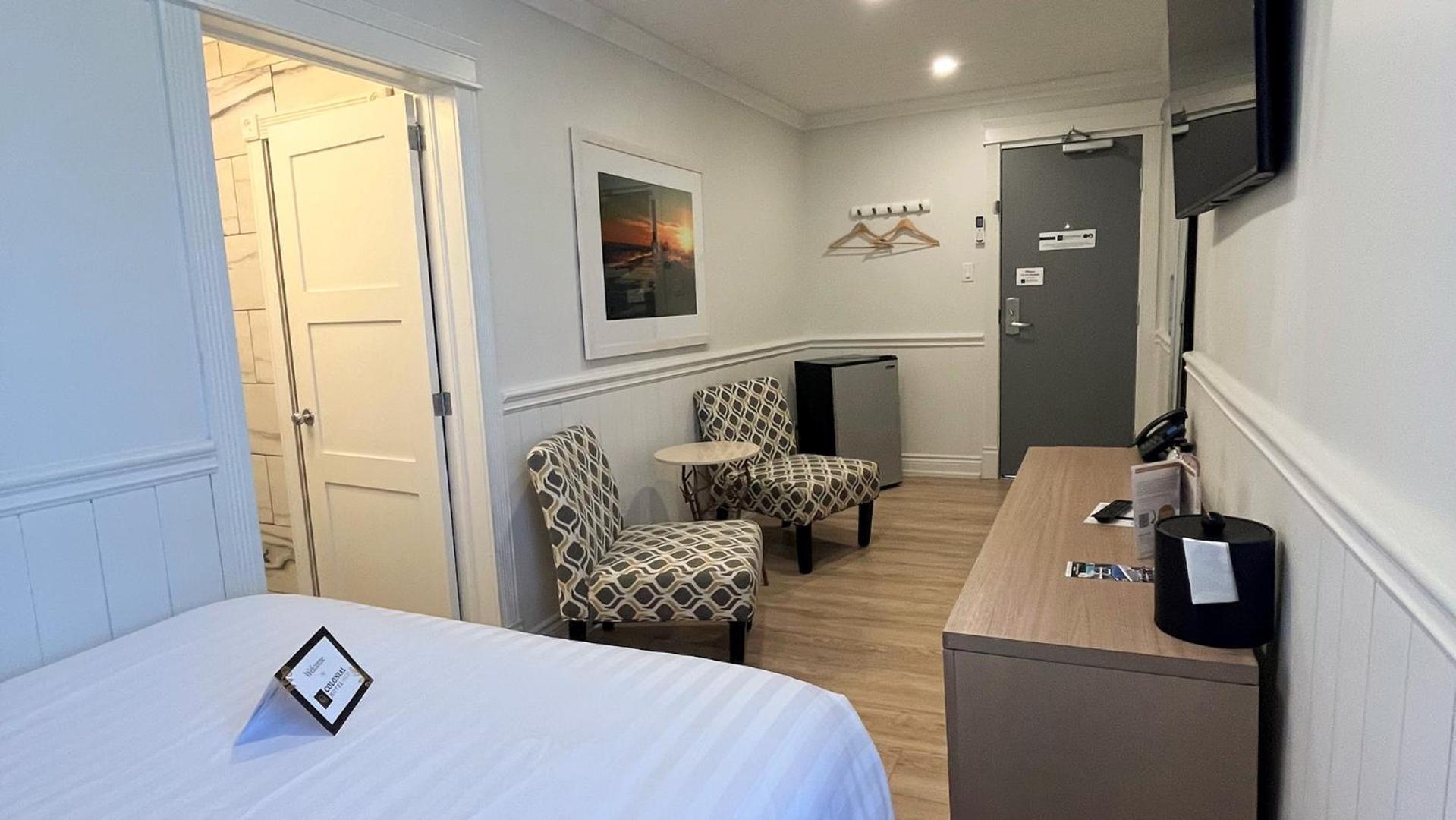 Colonial Hotel & Suites Grand Bend Εξωτερικό φωτογραφία