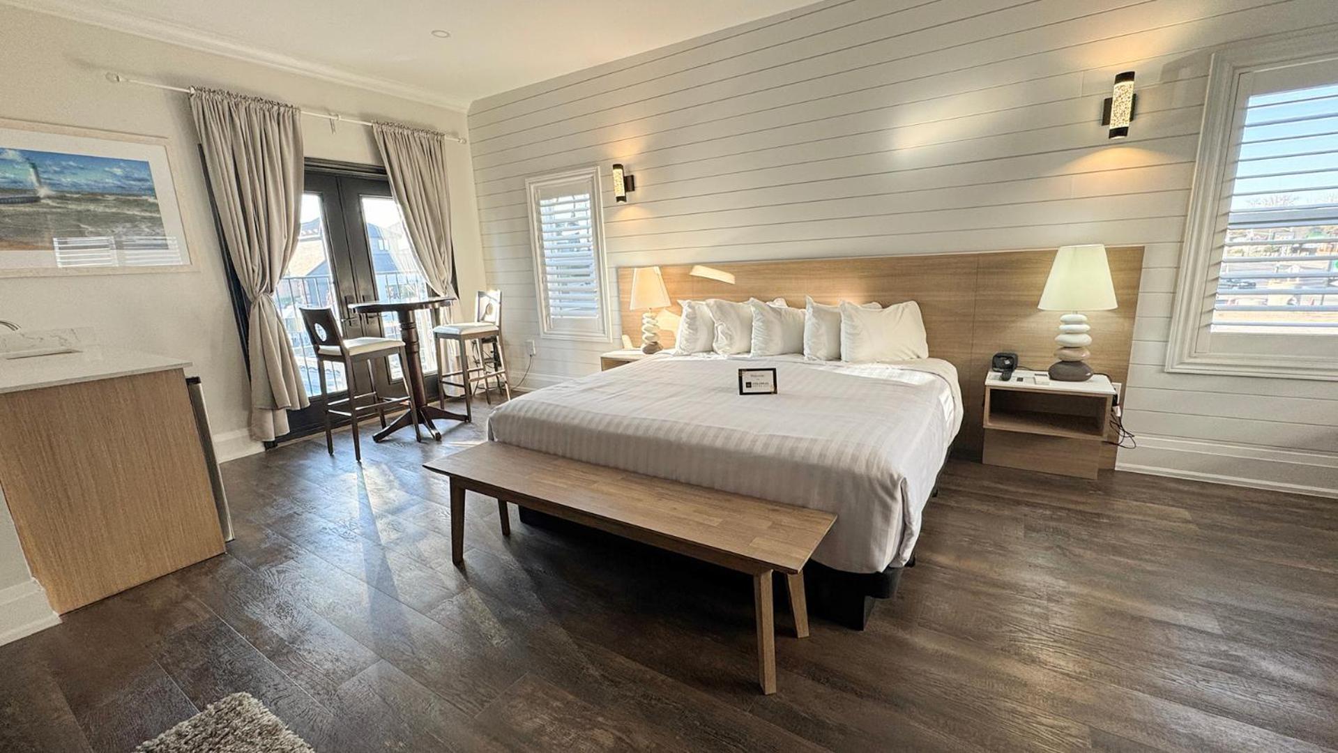 Colonial Hotel & Suites Grand Bend Εξωτερικό φωτογραφία